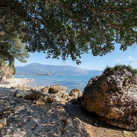 Spyrelia Villa With Private Pool & Outdoor Hot Tub Dassiá Eksteriør bilde