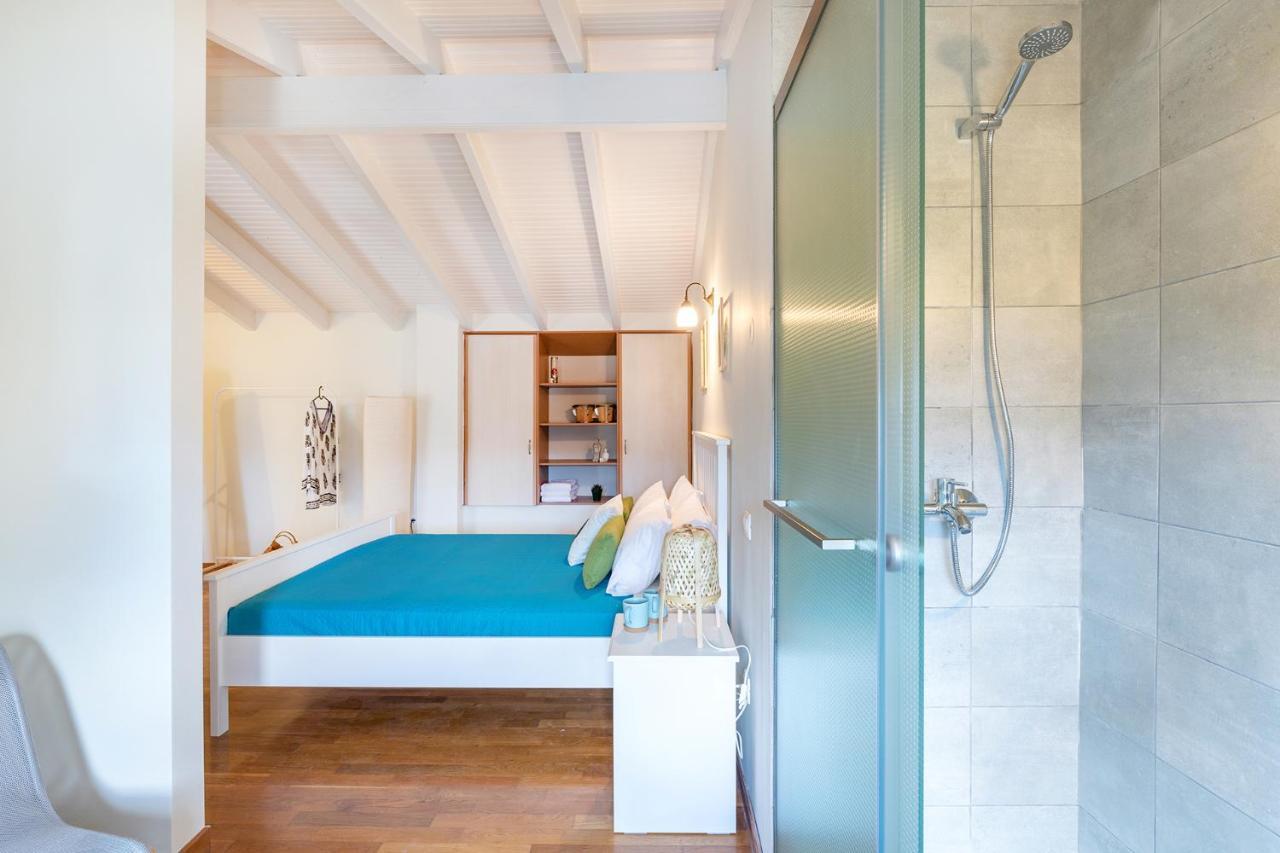 Spyrelia Villa With Private Pool & Outdoor Hot Tub Dassiá Eksteriør bilde
