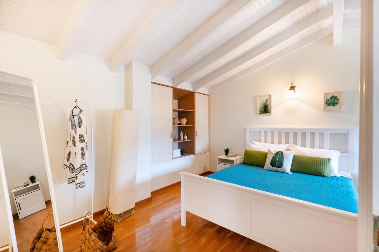 Spyrelia Villa With Private Pool & Outdoor Hot Tub Dassiá Eksteriør bilde