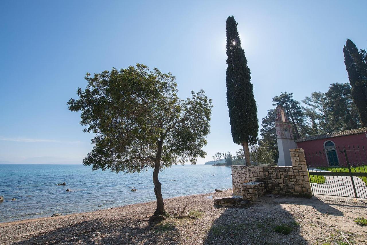 Spyrelia Villa With Private Pool & Outdoor Hot Tub Dassiá Eksteriør bilde